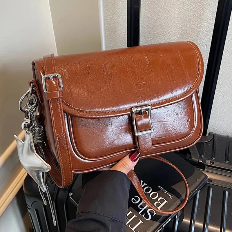 French Retro Commuting Small Square Shoulder Bags for Women Fashion High-end Texture Crossbody Bag 2026 New Luxury Day Pack