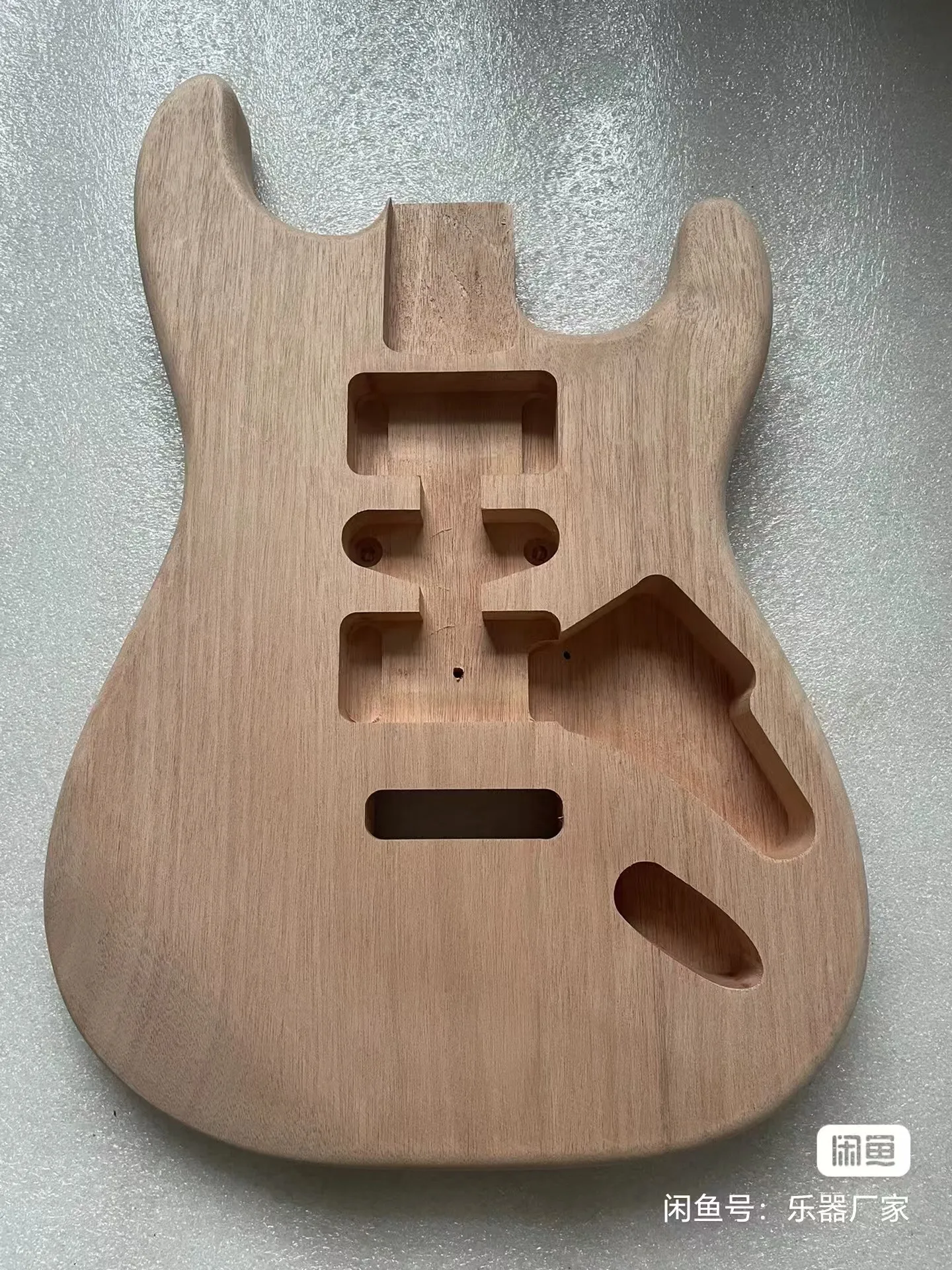 Super beautiful one-piece mahogany electric guitar body hsh body, interface size as shown