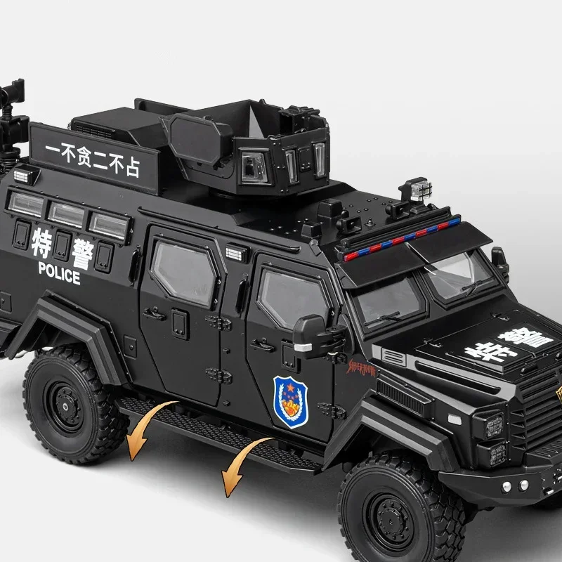 1:24 Alloy Sword Toothed Tiger Armored Vehicles Model Diecasts Metal Toy Police Explosion Proof Car Model Sound Light Kids Gifts