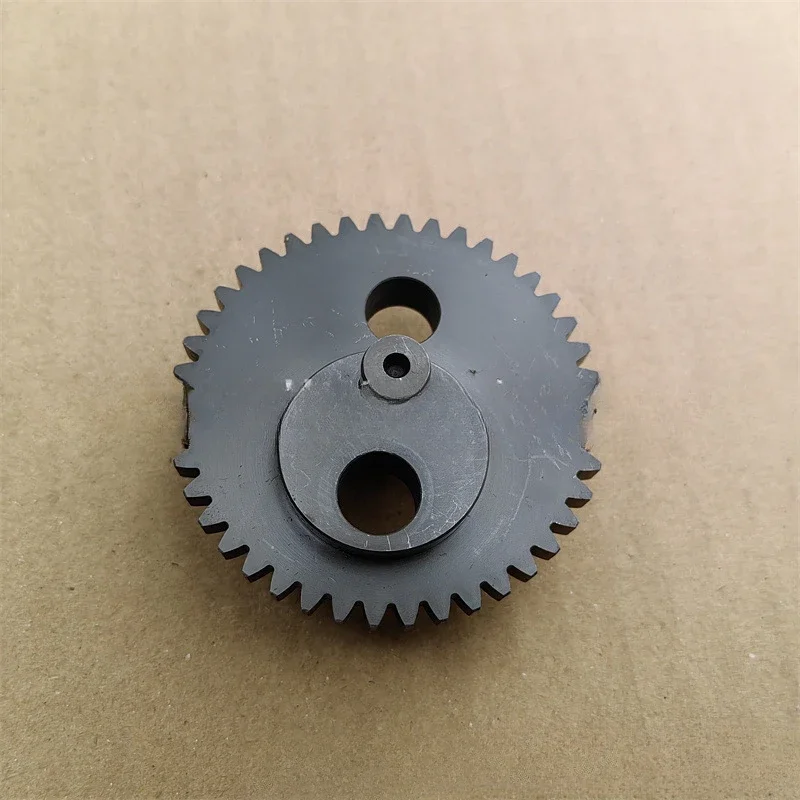 Suitable for New Dahua HT300S Tea Shearing Machine Large Gear HT301S Tea Tree Trimmer Eccentric Wheel V060000120