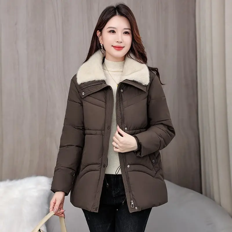 

Женская зимняя куртка средней длины с хлопковой подкладкой, новинка 2023 года, теплая утепленная парка, пальто, корейское свободное пальто-пуховик с лацканами, женская верхняя одежда