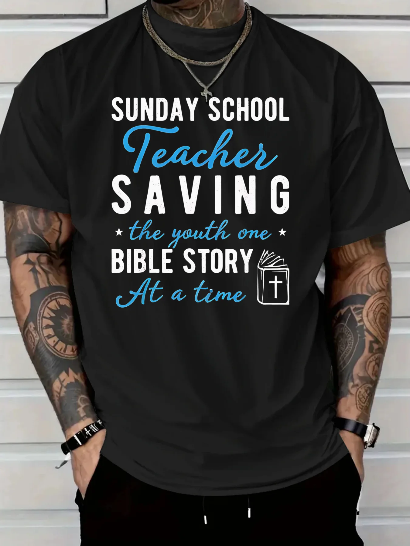 เสื้อยืดครูโรงเรียนวันอาทิตย์ สีขาว ช่วยเหลือเยาวชน เรื่องราวพระคัมภีร์หนึ่งเรื่องในครั้งเดียว เครื่องแต่งกายคริสเตียนสำหรับกิจกรรมในคริสตจักร