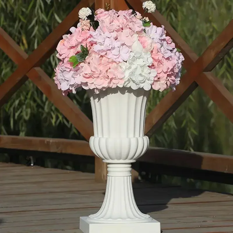 European Style Plastic Flower Pot Golden White Tall Cup Wedding Festival Party Party Flower Arrangement Vase Desktop Decorate