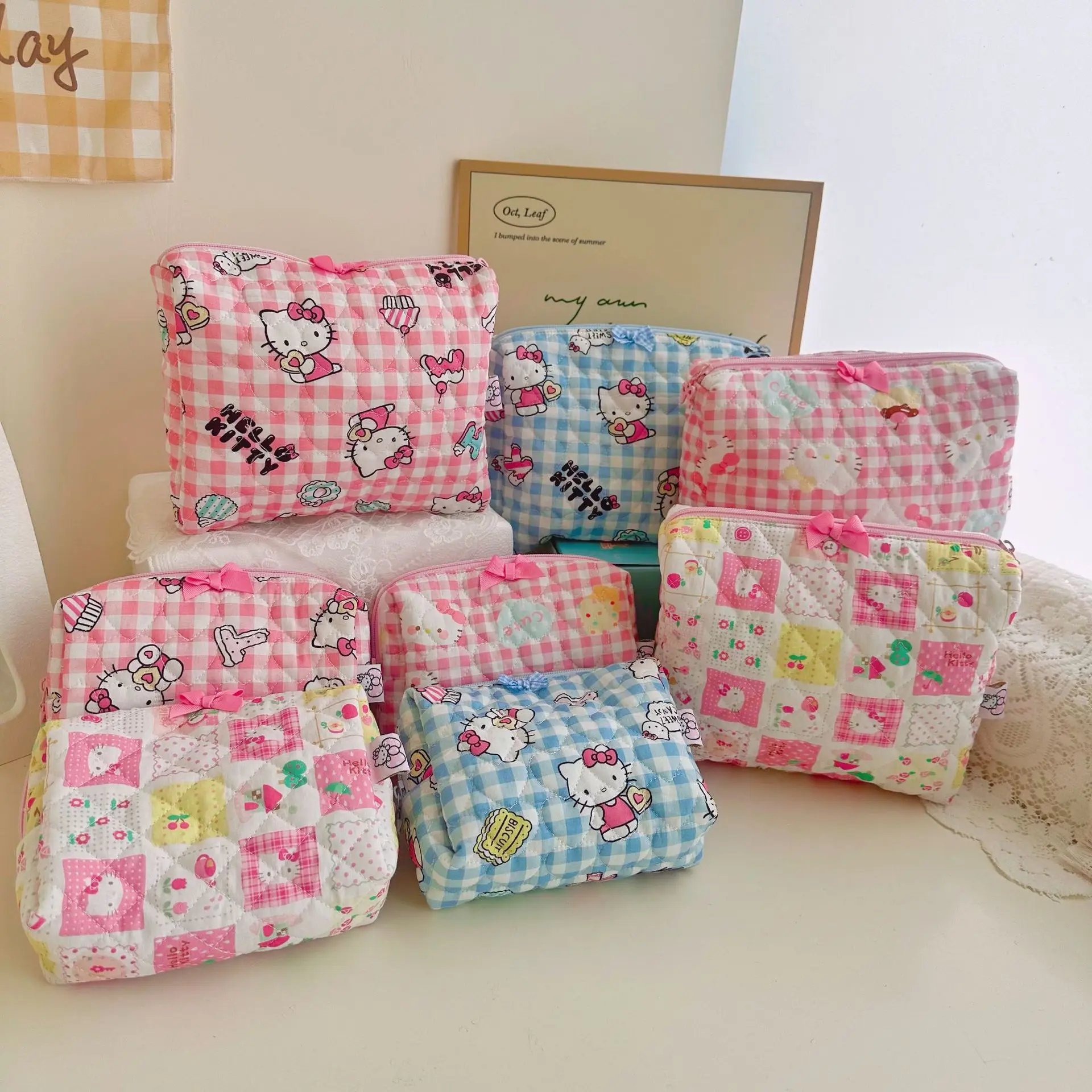 

Hello Kitty Cartoon Cute Girl Lipstick Makeup Storage Bag Makeup Bag Handmade Bag