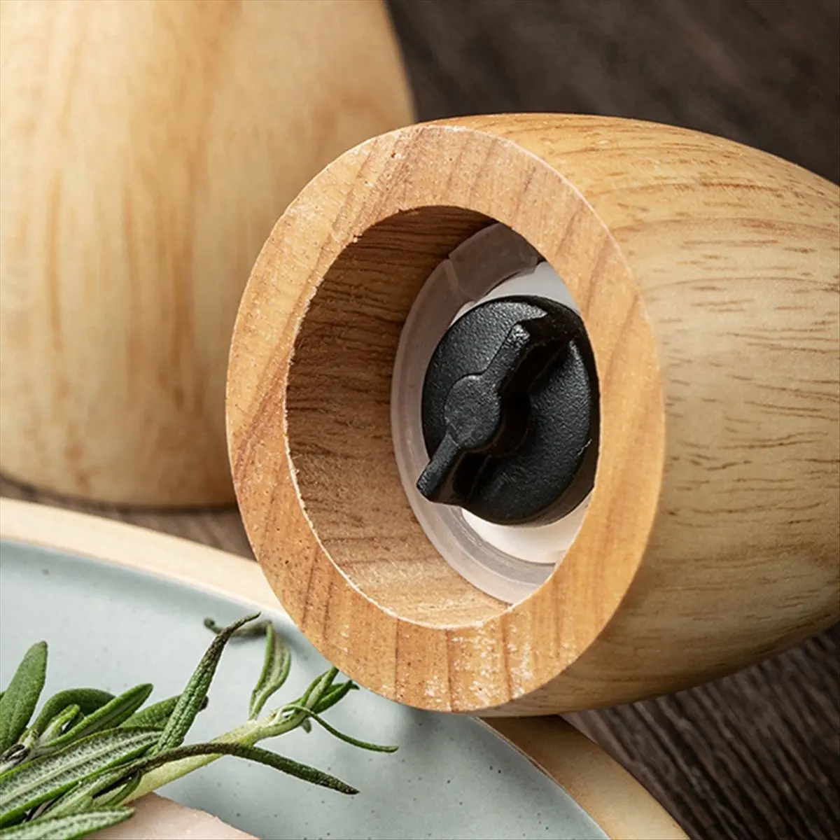 【Abrasives】 Multifunctional Grinder Mushroom Pepper Grinder Solid Wood Pepper Mill Sea Salt & Black Pepper Grinding Bottle Set