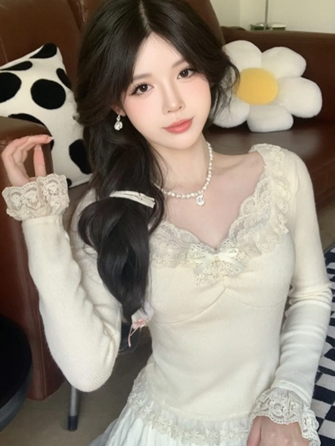 

Lace Trim V-Neck Long Sleeve T-Shirt Women's Autumn Winter Slim Fit Warm Base Layer Shirt Fashionable Inner Wear Top