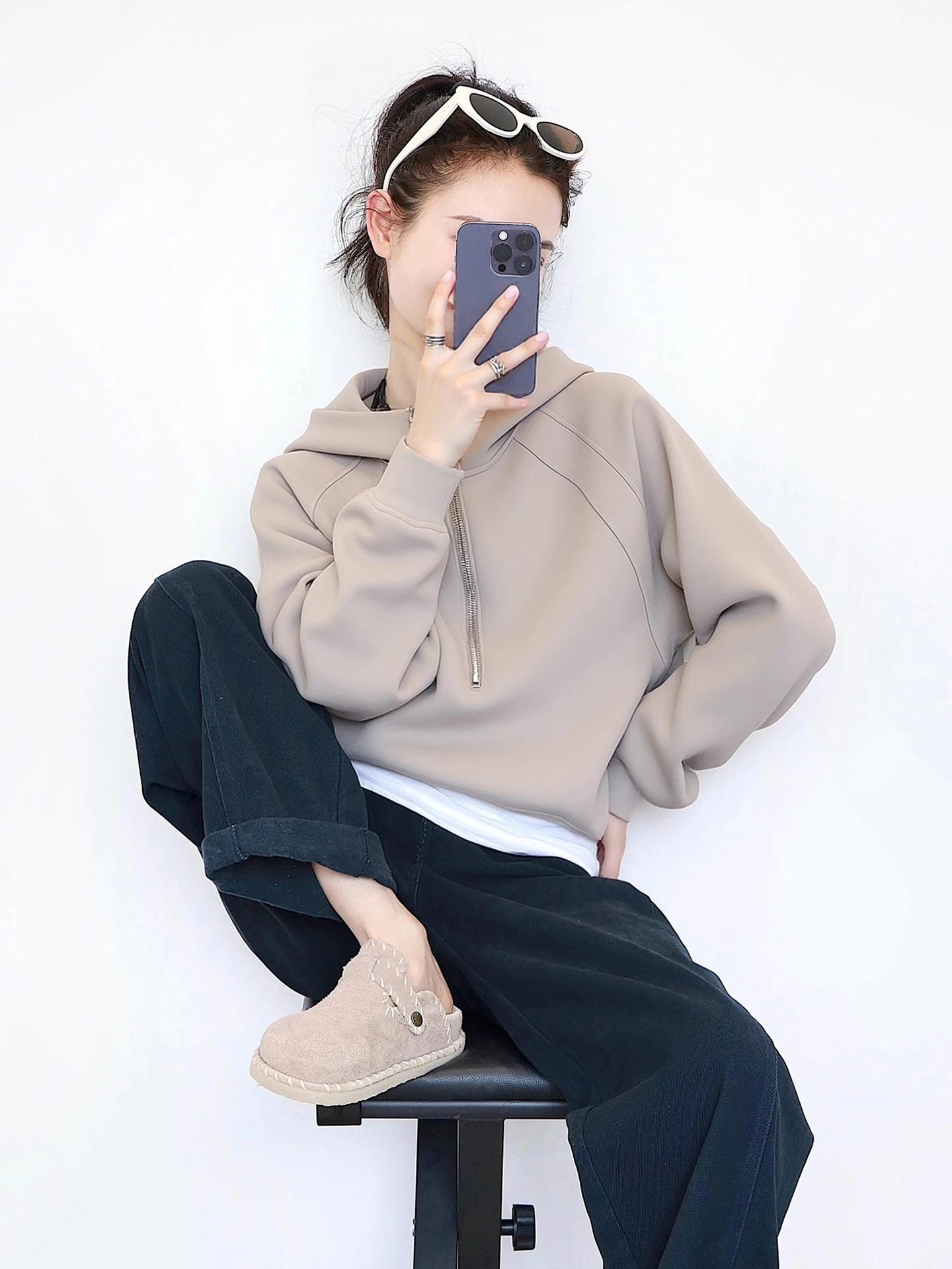 هوديي شتوي نسائي كاجوال طويل Sve للتنقل متعدد الاستخدامات فضفاض مناسب بسحاب للإغلاق، سويت شيرت مريح للشارع Sle