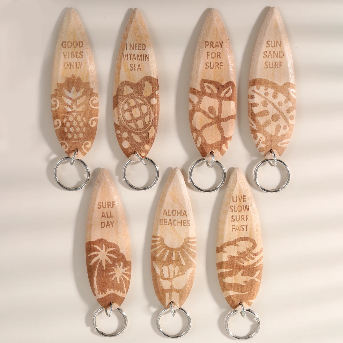 7 pieces a set wooden Surfboard Keychains Fun Key Chains Beach Party Favor Purse Backpack Keychain Mini Surfboard Pendant