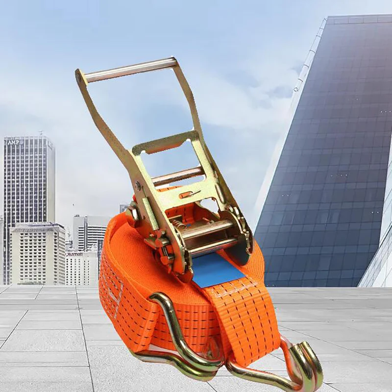 Robust Ratchet Strap with Metal Buckle; For Securely Transporting Luggage in Cars and Trucks