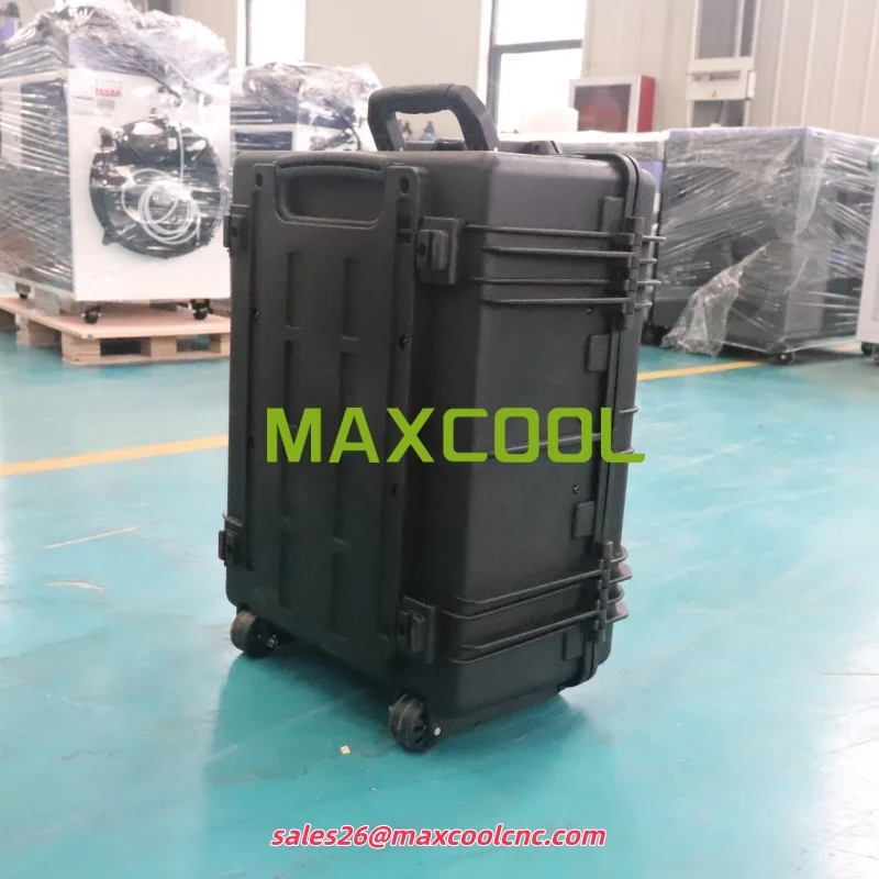 

Portable Small Suitcase 300W Fiber Optic Pulse Laser Cleaning Machine Surface Paint Rust Oxide Laser Removal For Small Business