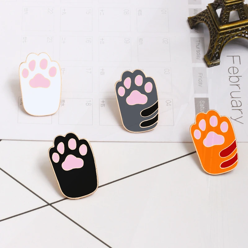 Badges Pin lapel Pins For Women Clothes On The Backpack Accessories jewelry 1Pcs Cute Cartoon Cat Colorful Foot Brooch Acrylic