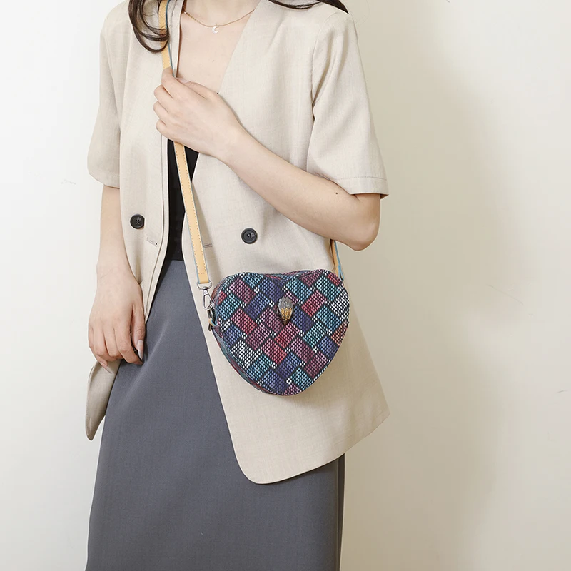 

High-End Minimalist Crossbody Bag Elegant Leather Vintage For Women With Large Capacity And Trendy Logo