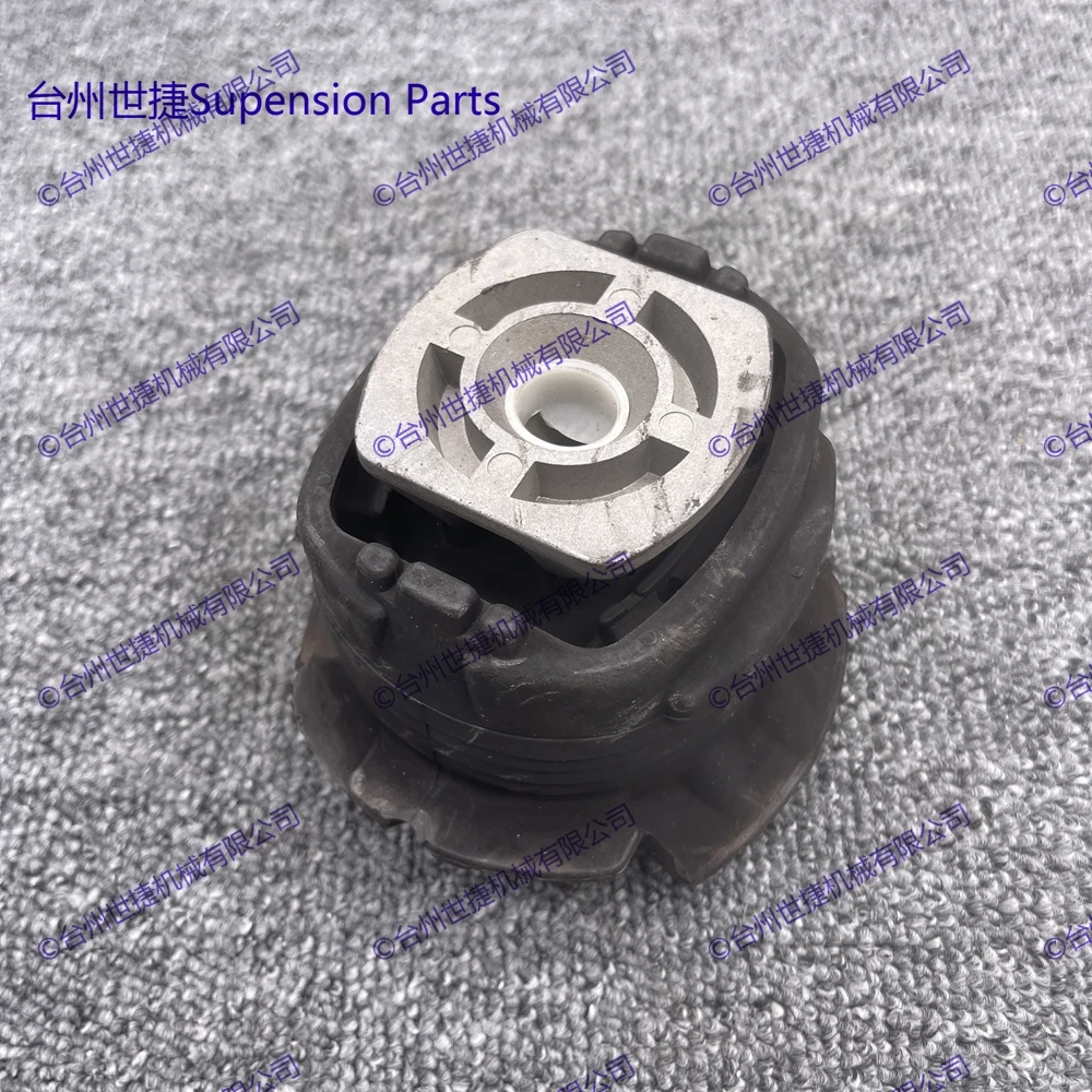 

Rear Axle Front Subframe Carrier Bushing For Mercedes-Benz CL-Class Coupe(C215) S-Class W220 2203500375