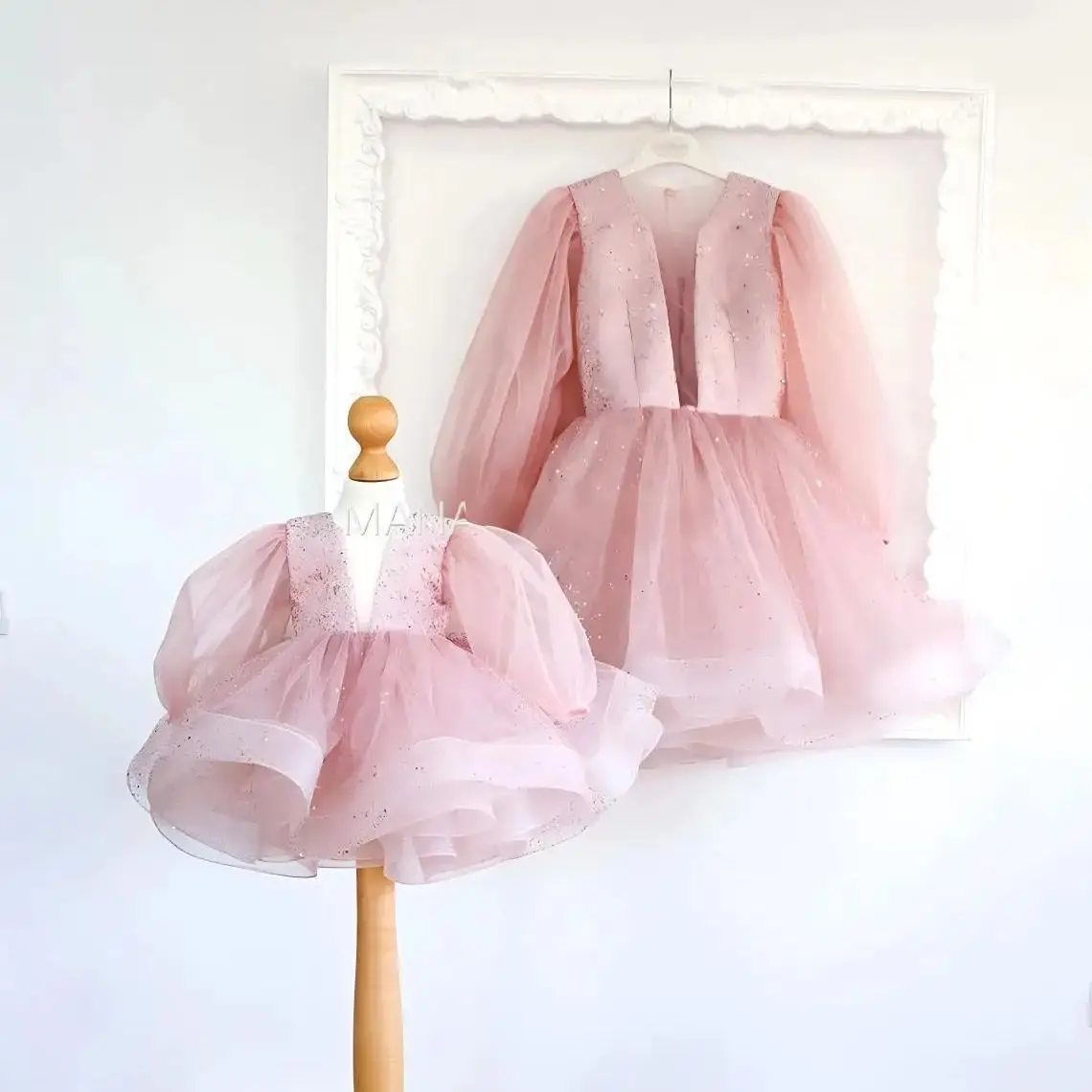 Pink Mother Daughter Matching Sequins Tulle Dress Mommy and me Dresses for First Birthday or Photo Mom Baby Wedding Guest Gown