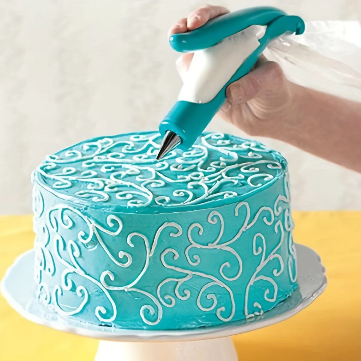 17pcs Cake Decorating Tool Set Cake Decorating Pen Baking Tool Kit Pastry Icing Piping Cookie Cream Squeezer Piping Gun,