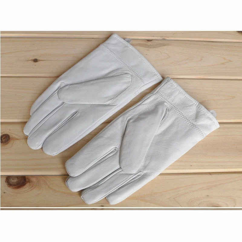 Guantes blancos de cuero genuino para hombre y mujer, guantes de conducción de piel de cordero para mantener el calor, color sólido, invierno 2024