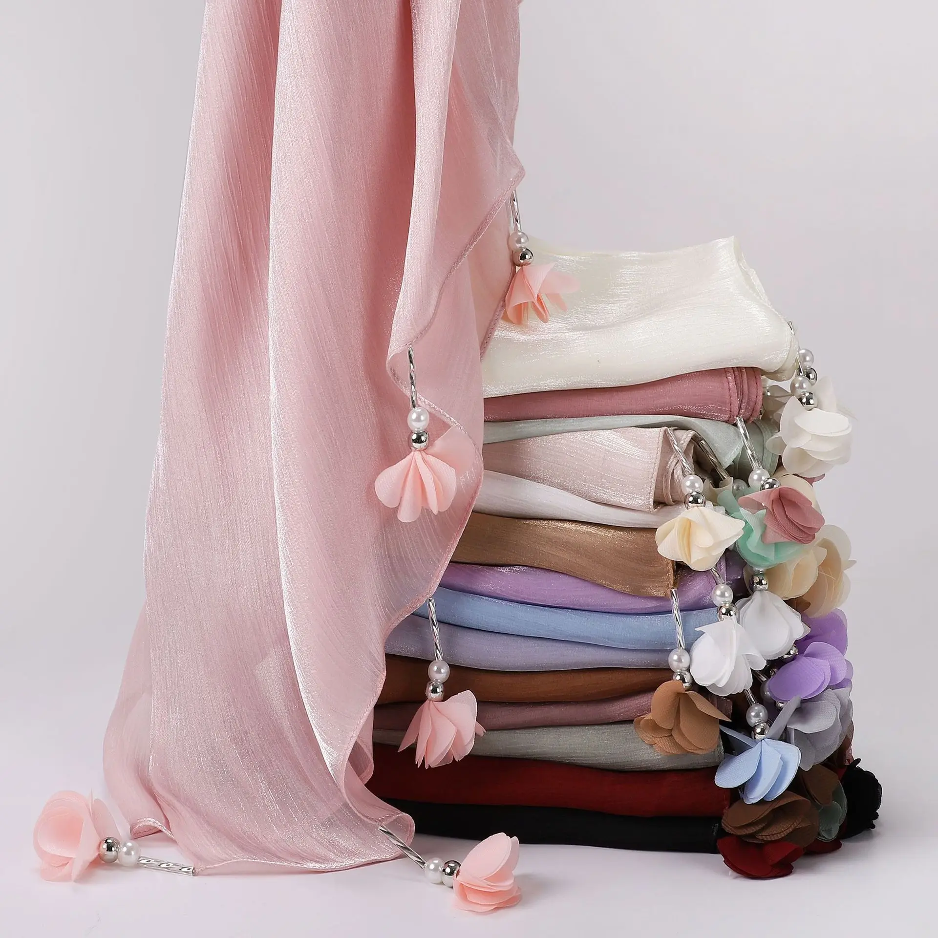 

Fashion Solid Color Silk Hijab Scarf Shining Chiffon Flower Pearl Tassel Veil Soft Long Head Wrap Ramadan Headscarf 175*70cm