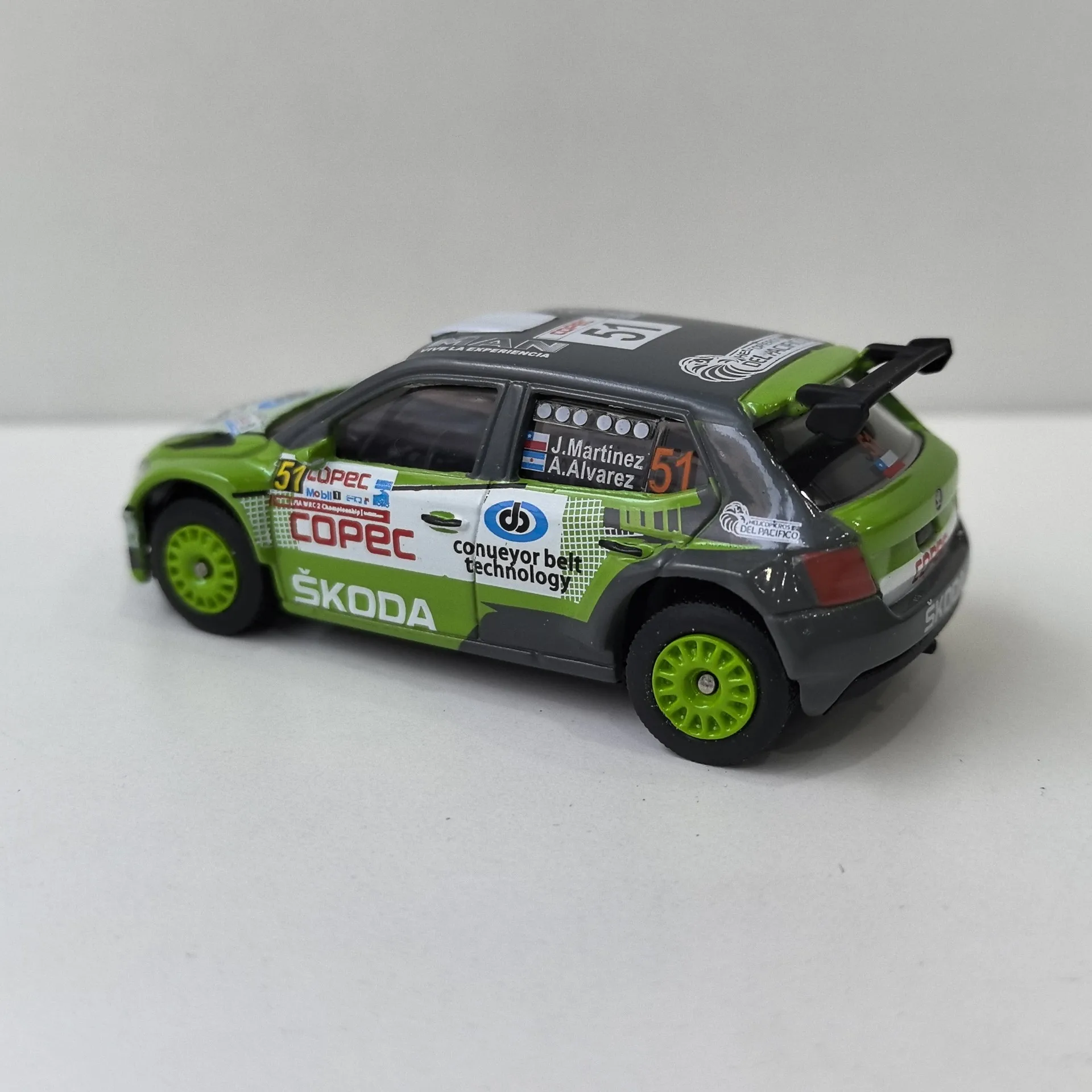 Diecast 1/55 Scale SKODA FABIA R5 #51 Skoda Racing Alloy Car Model Collectible Toy Gift Souvenir Display Ornament