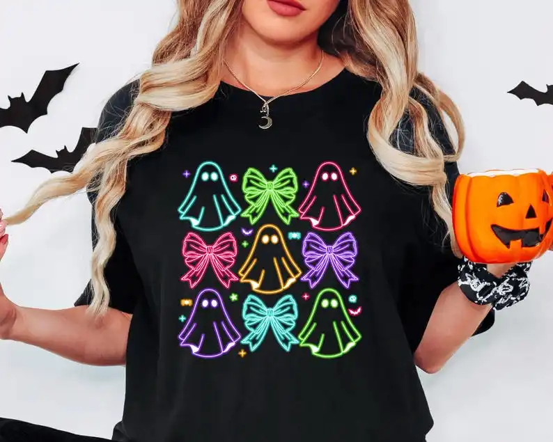 Halloween Neon Ghost Bow Graphic T‑Shirt Colorful Spooky Ghost Short Sleeve Tee Retro Coquette Halloween Party Casual Tops