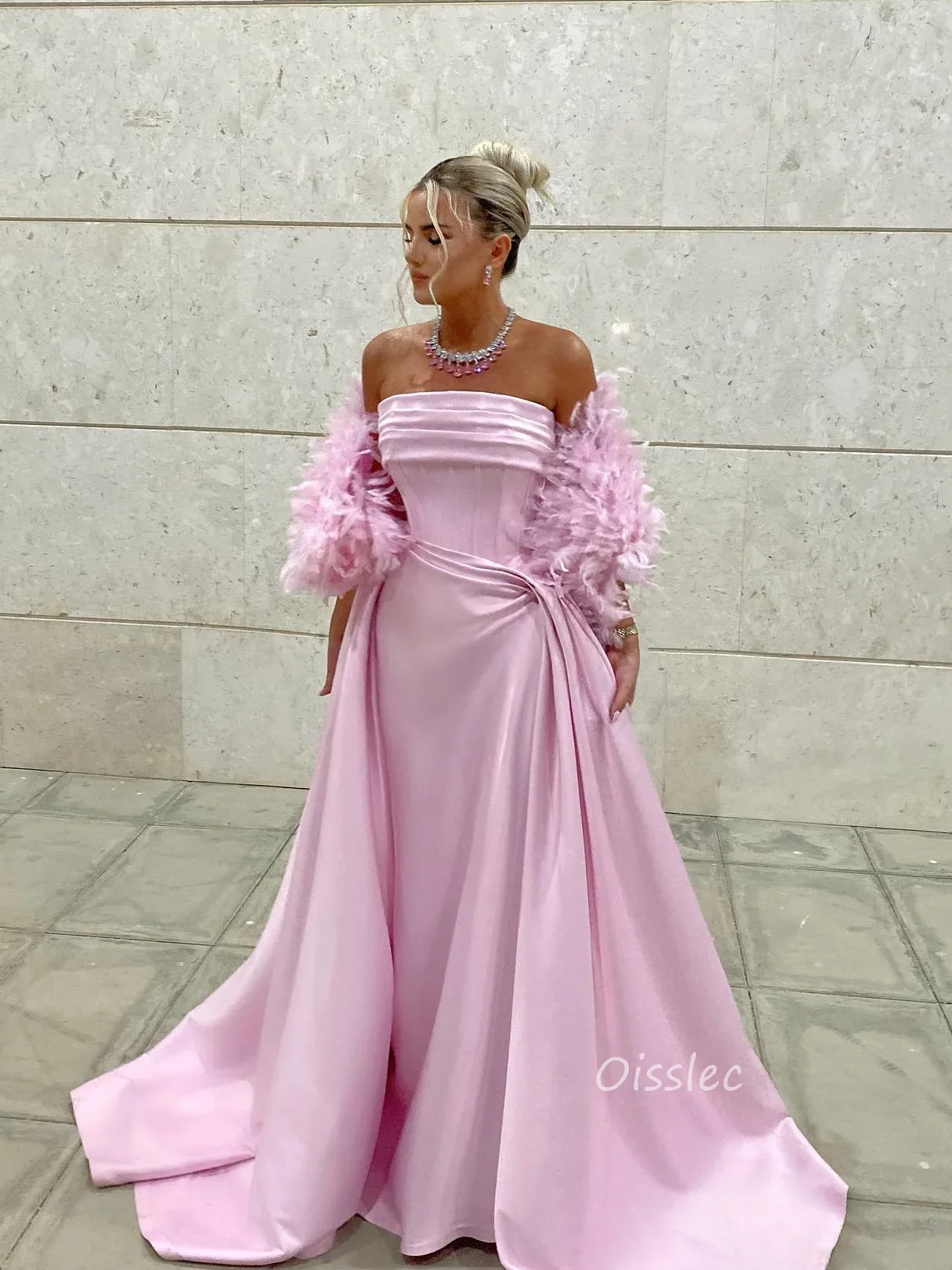 Oisslec Feathers Evening Dresses Pink Satin Formal Occasion Prom Gown Women Strapless Wedding Party Dress With Shawl 2024