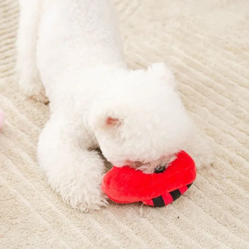 Juguete de perro de dibujos animados de peluche chirriante duradero, bonito juguetes de peluche con forma de zapatilla para cachorros, juguete interactivo para entrenamiento de dientes, accesorios para perros