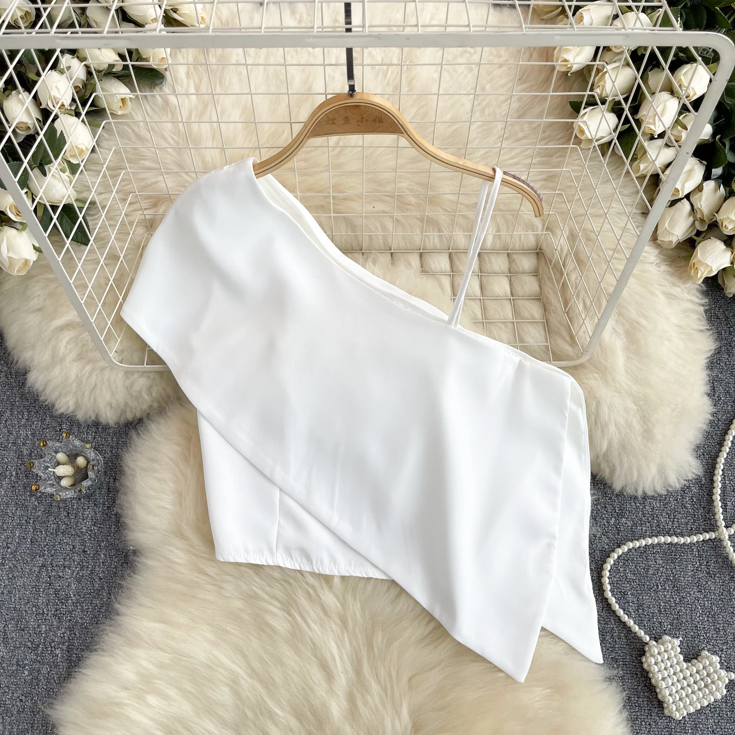 Sweet High Waist Diagonal Collar Asymmetric One Shoulder Blouse Vintage Sleeveless Fashion Women Elegant Summer Crop Tops