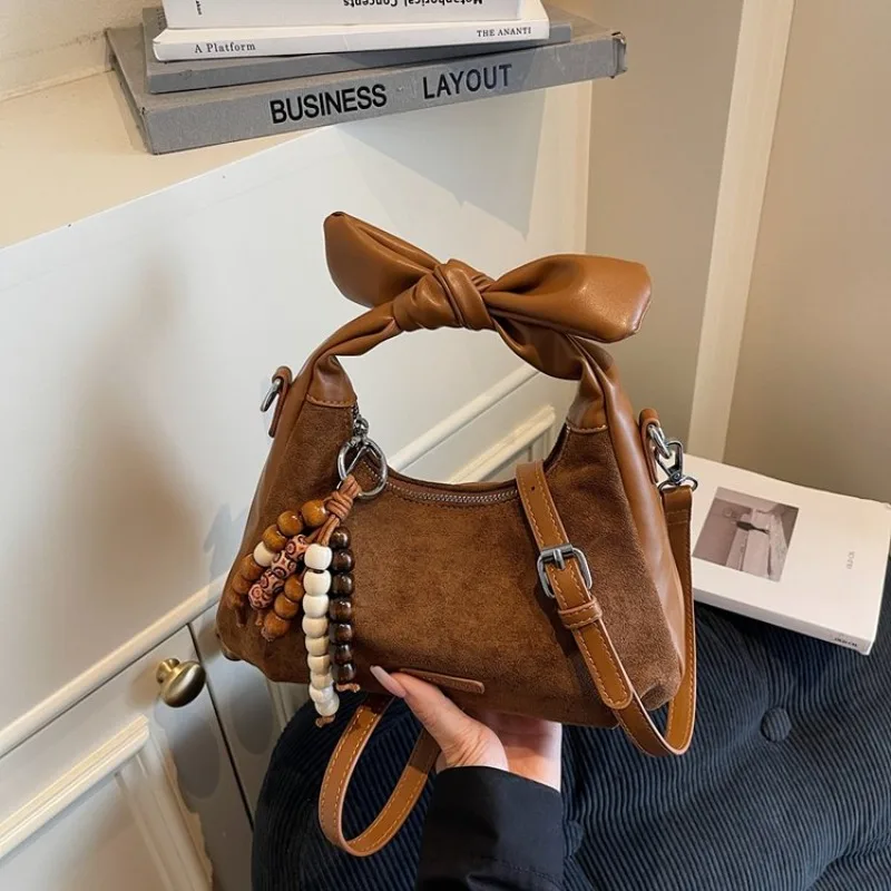 

High-End Letter Logo Diaper Bags For Women Minimalist Classic Shoulder Bag Large Capacity Leather Commuter Bag Trendy Chic