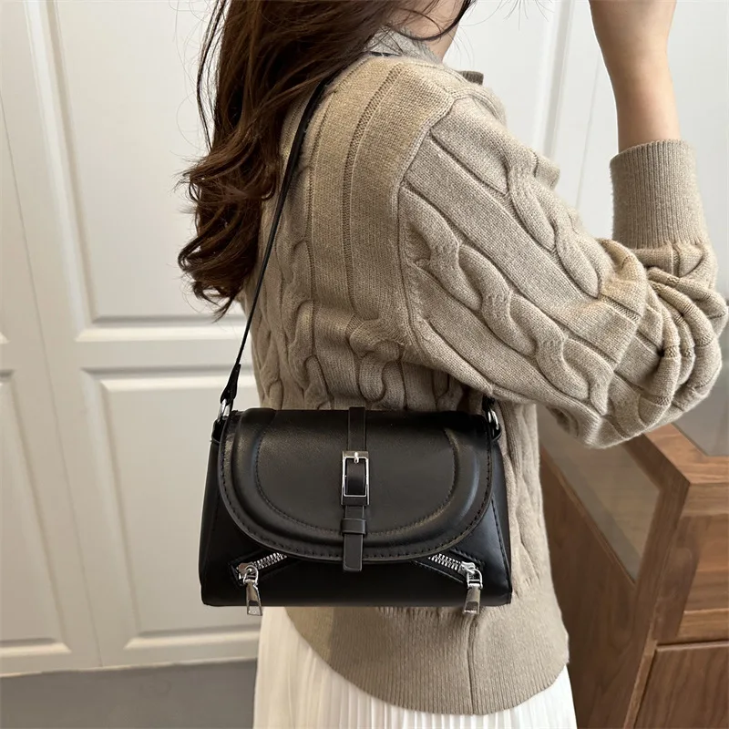 

2025 New Retro Women's Shoulder Bag, Large Capacity Genuine Leather Multi-way Crossbody Purse, Vintage Chic Tote for Casual Work