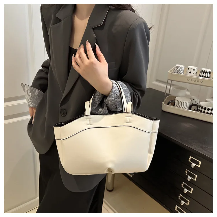 1 Stück Spezialtasche für Damen, große Kapazität, modische Joker-Umhängetasche, neue tragbare Handtasche für Pendler. – Detail 14