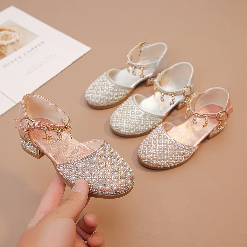 أحذية الفتيات ذات الكعب العالي لحفلات الزفاف بريق حجر الراين المعلقات بريق لامع موضة الأميرة الاطفال فستان من الجلد الأحذية