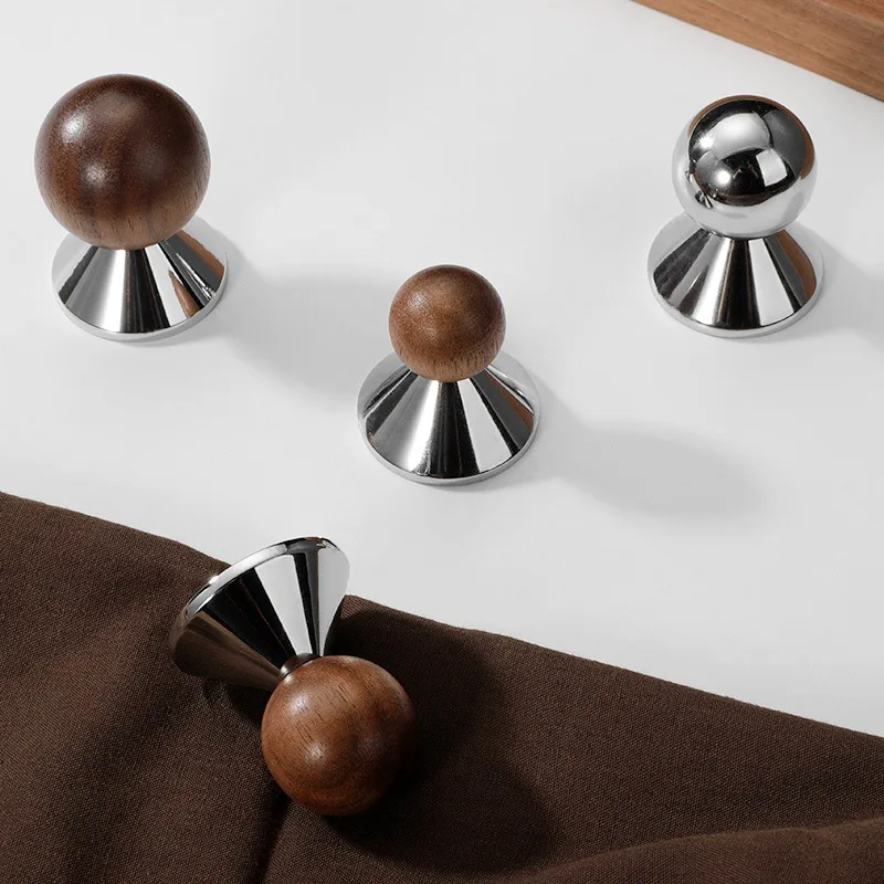 Türgriff im europäischen Stil, kreativer Möbelgriff, luxuriöser Massivmessing-Schrankknopf, Küchenknopf, spiralförmiger Schirmgriff – Detail 2