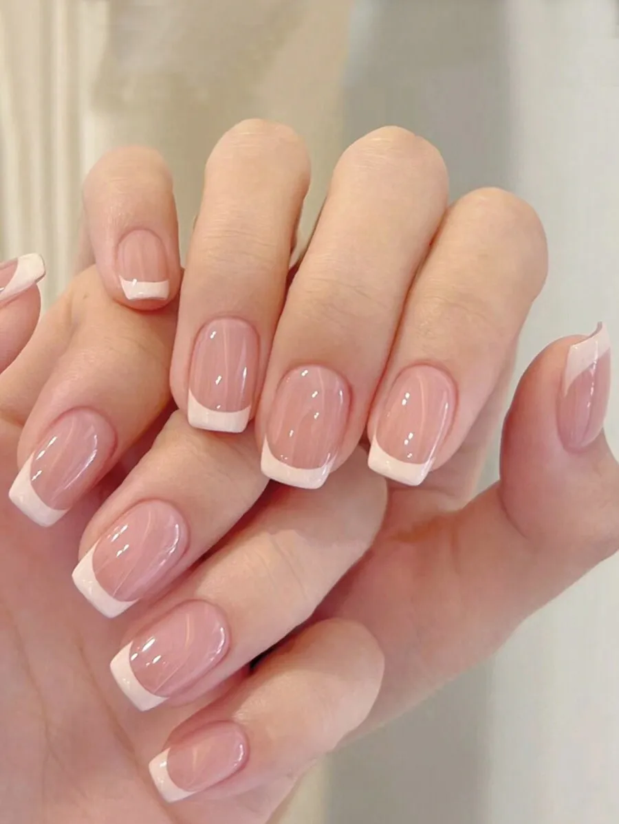 

30pcs Short Almond-Shaped Nail Stickers, Fresh & Sweet, Includes 1 Bottle Of Nail Glue And 1 Nail File, Manicure Set Nails Nail