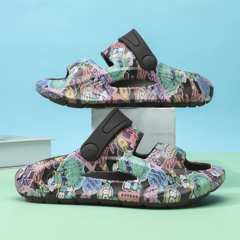 

A pair of children's convertible sandals with street print adjustable strap non-slip sole for daily and outdoor use MA-110619021