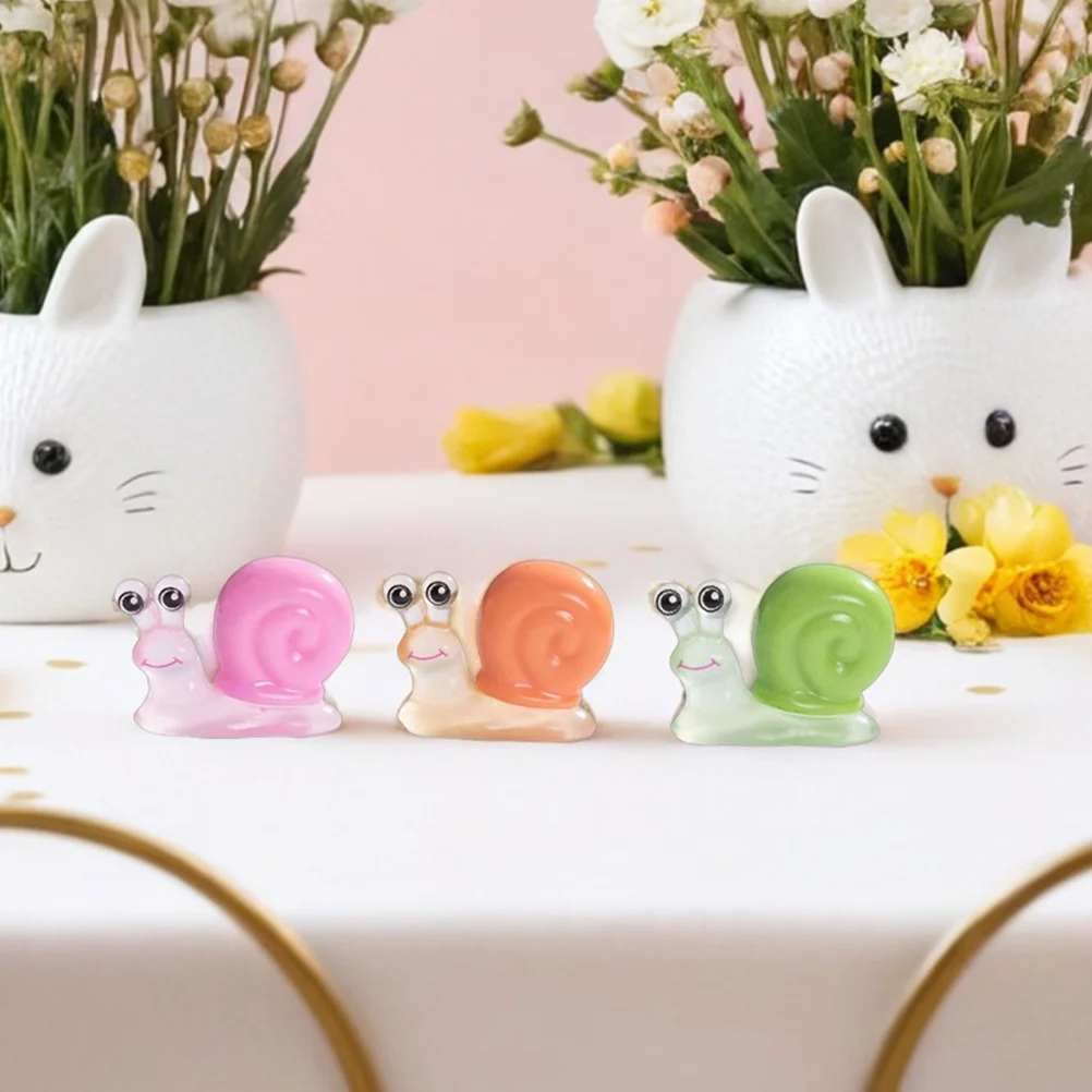 

18Pcs Micro Landscape Craft Mini Resin Snails Realistic Small Animal Decor for Fairy Garden Moss Landscaping Indoor Outdoor Use