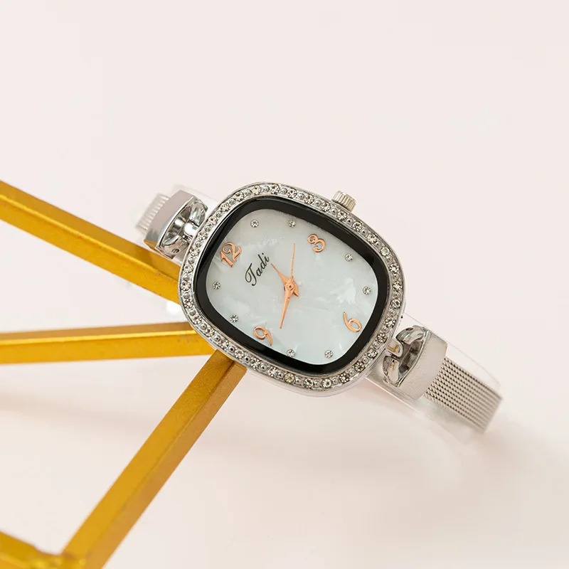 Women's Quartz Watch Female Watches Fine Mesh Strap High End Feel Unique Design Elegant Ladies Wristwatch For Daily Wear Party