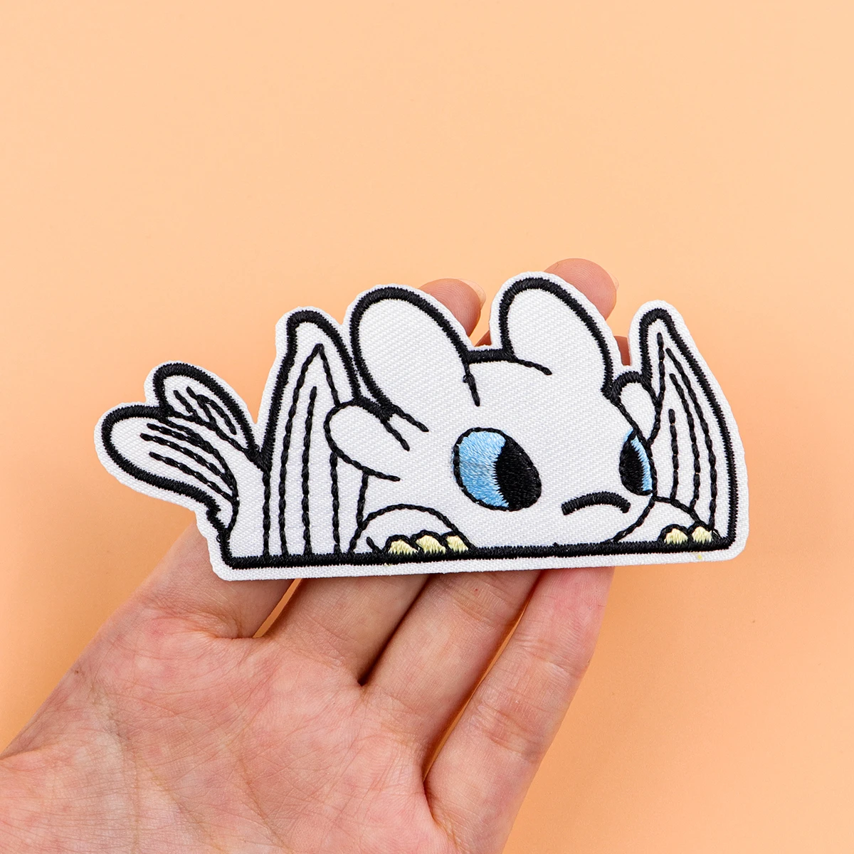 Рисунок 6 - Аниме Черный Дракон вышитая нашивка