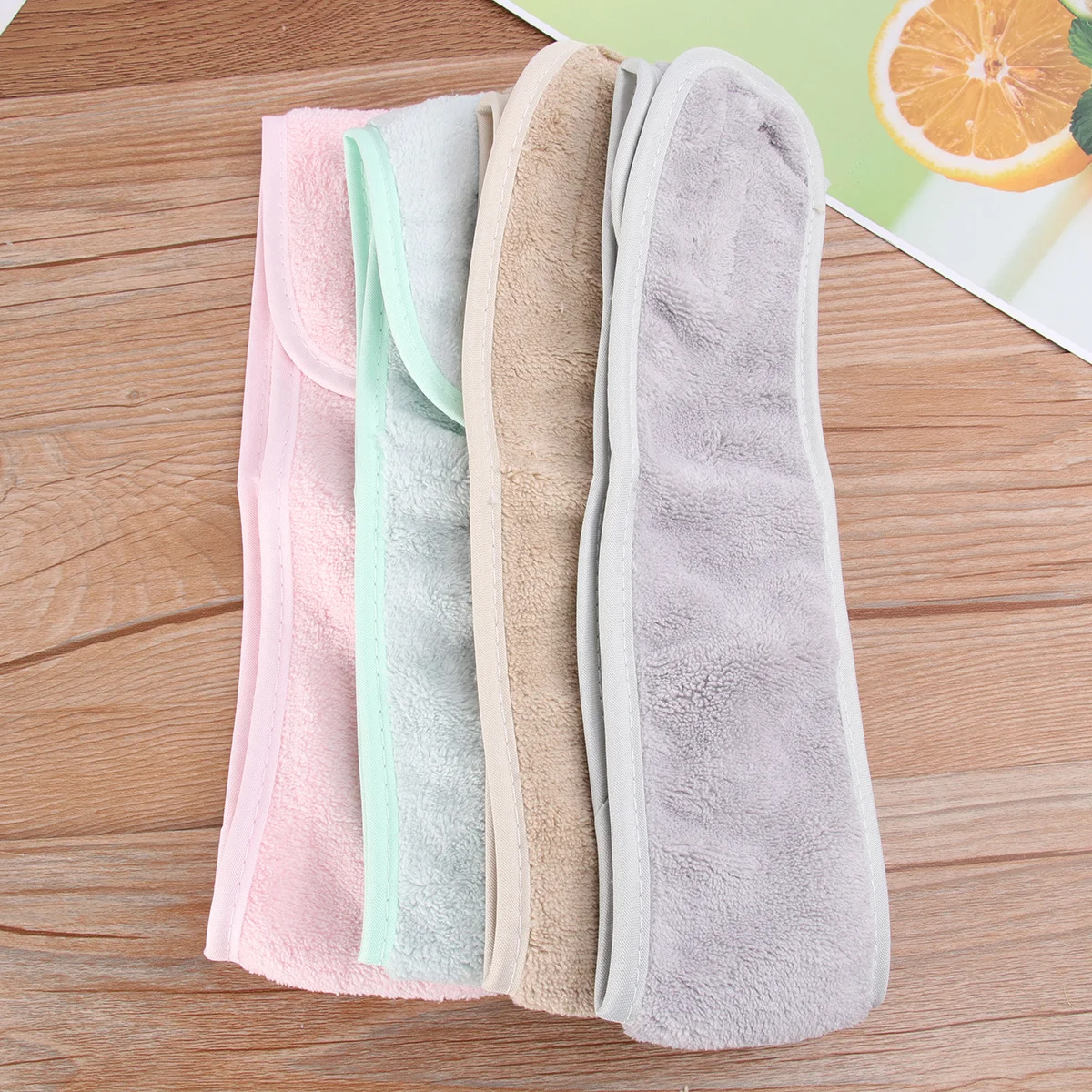 

4Pcs Multi Use Headbands for Women Quick Adjust Fit Ideal for Masks Yoga Washing Face and Daily Styling Headband