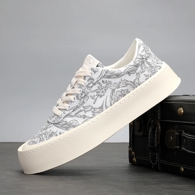 Men Classic Summer Trend Versatile Lace-Up Canvas Shoes Male Lightweight Not Tired Feet Printing Walking Casual Shoe Comfortable