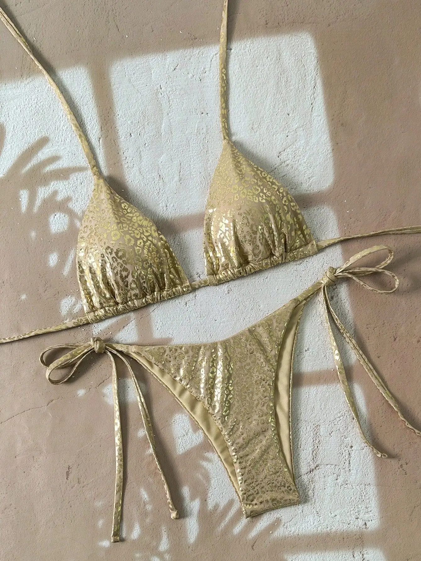 Shiny Gold Leopard Print Bikini Set Women Halter Push Up Bra Tie Side Thong Swimsuit 2026 Beach Bathng Suit Holiday Swimwear