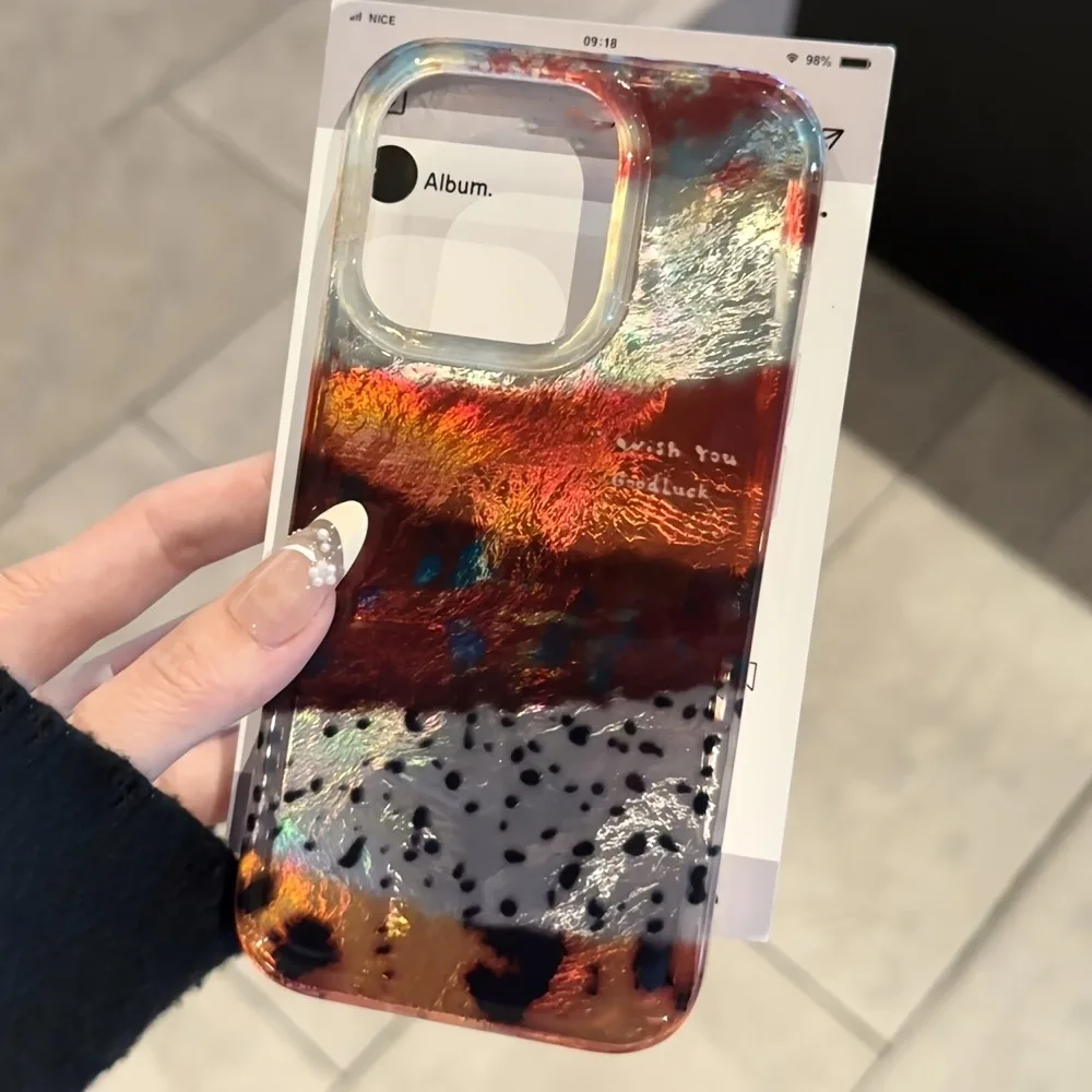 Рисунок 3 - Чехол для телефона в стиле ретро