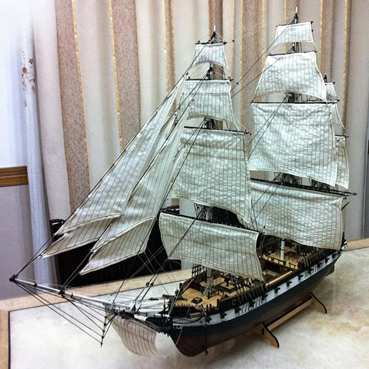 1/85 CONSTELLATION Sailboat Model 102cm Made of Wood Richly Detailed Ships Static Model Ship Toy Ornaments
