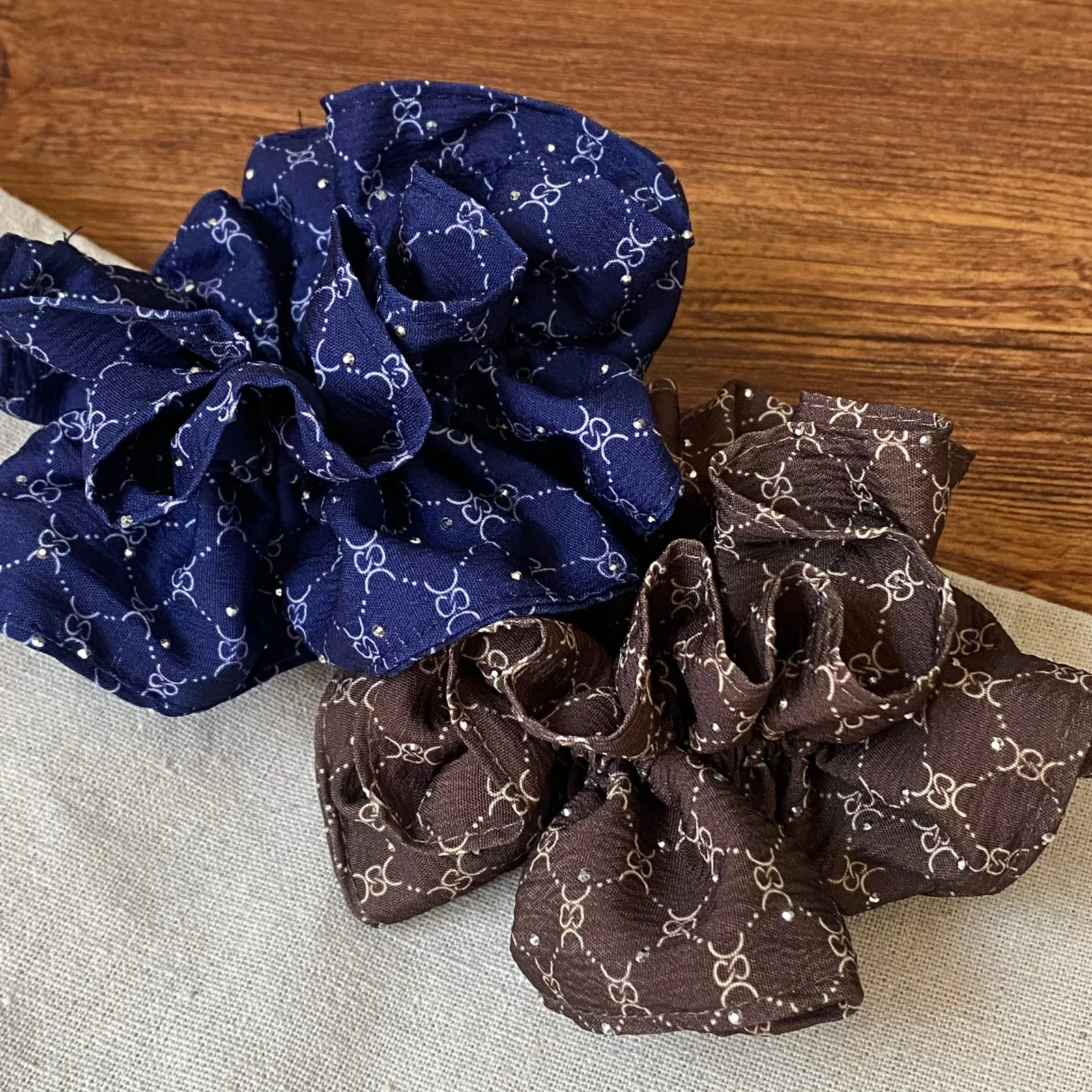 1PC Scrunchies Damen-Haarschmuck mit glitzerndem Muster, elastische Haargummis für den Alltag, Party, Geschenk, modische Aussehen
