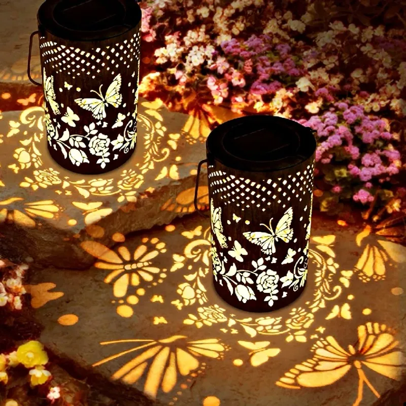 

Solar Rose & Butterfly Metal Lantern - Hollow-Cut Floral Projection LED Light, Waterproof Hanging Decor for Garden & Patio