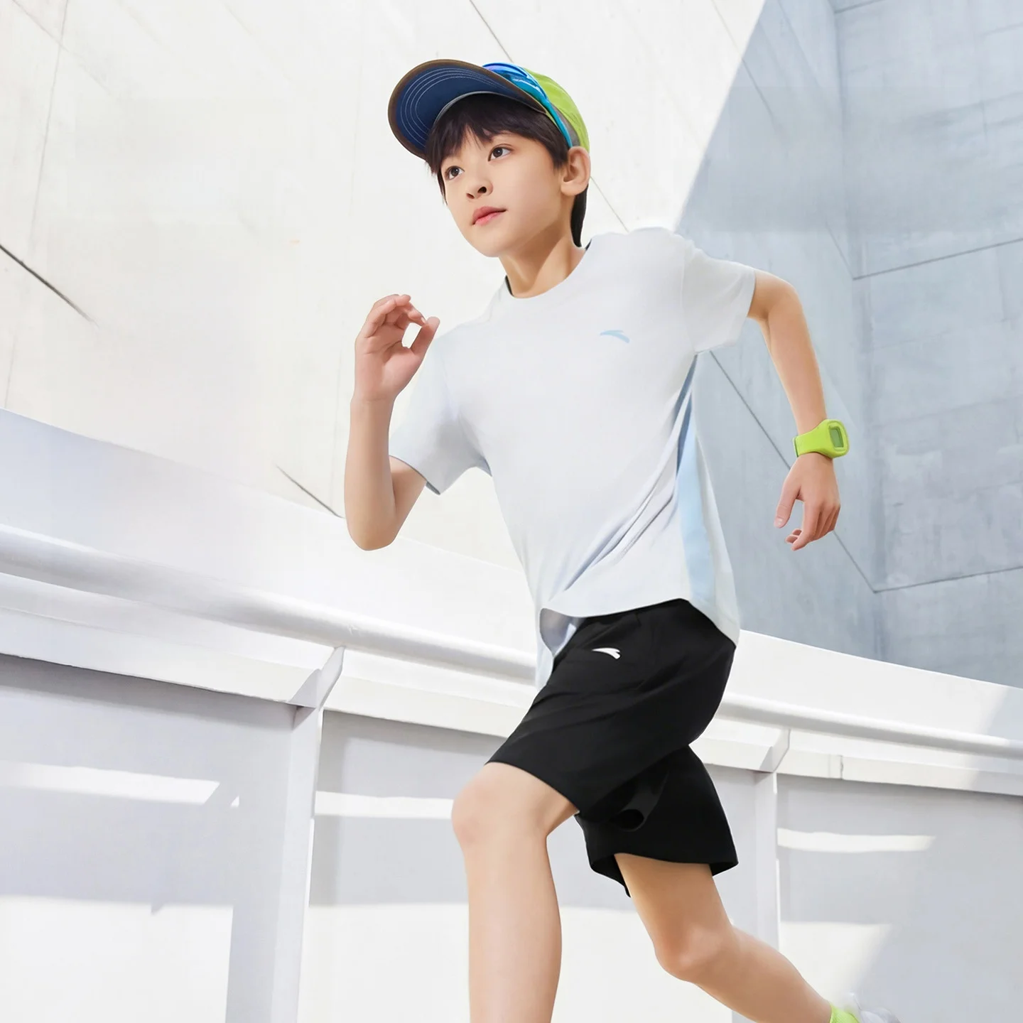 kids-unisex-sportswear-set-summer-new-breathable-stain-removal-short-sleeve-shorts-for-children-ages-3-16-running-series