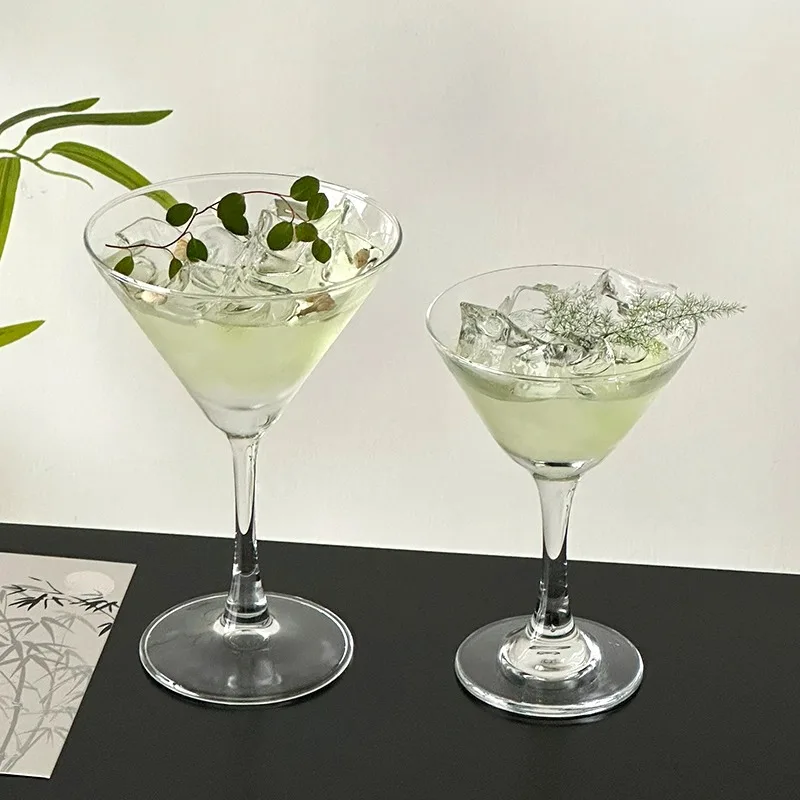 

Mixing Glass Goblet,Small Capacity Martini Glasses Cup,Simple Cocktail Glass Cup,Homebar Kitchen Tool