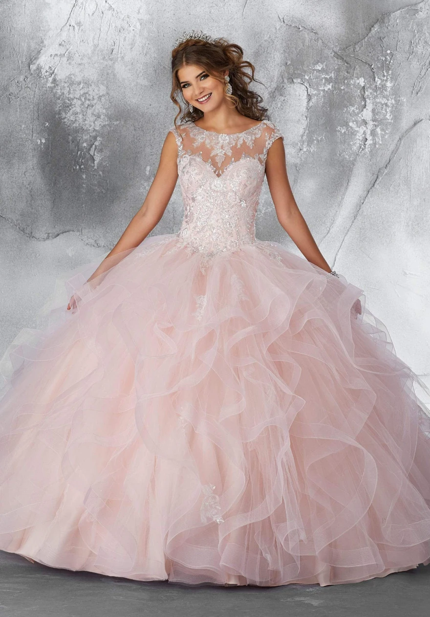 

Customized Ball Gown Quinceanera Dress Tiered Ruffles Beaded Tulle Women Sweet Robe De Soiree Elegant 16 Party Dress YQD104