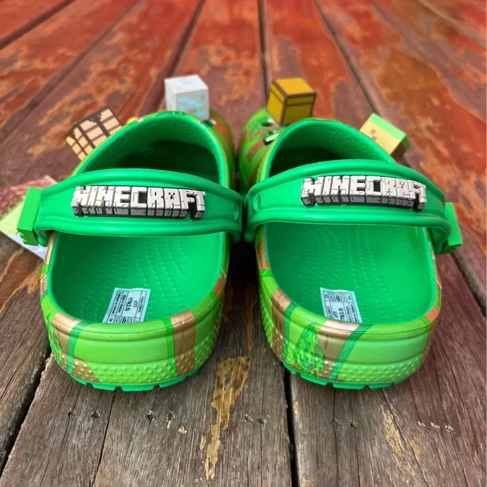 Bandai-Zapatos con agujeros de dibujos animados para niño y niña, sandalias Kawaii de minecraft para la playa, regalo para estudiantes