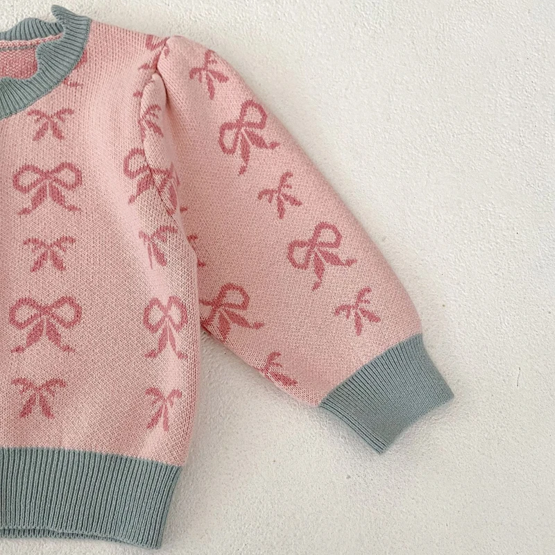 Autumn new baby clothing, 0-3 year old female baby shell collar bow tie knit long sleeved sweater jacket