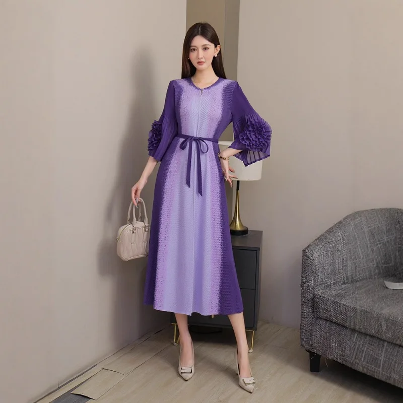 

Miyake плиссированное платье больших размеров, свободное длинное платье с v-образным вырезом и тонкой талией, простое эластичное женское платье для пригородных поездок