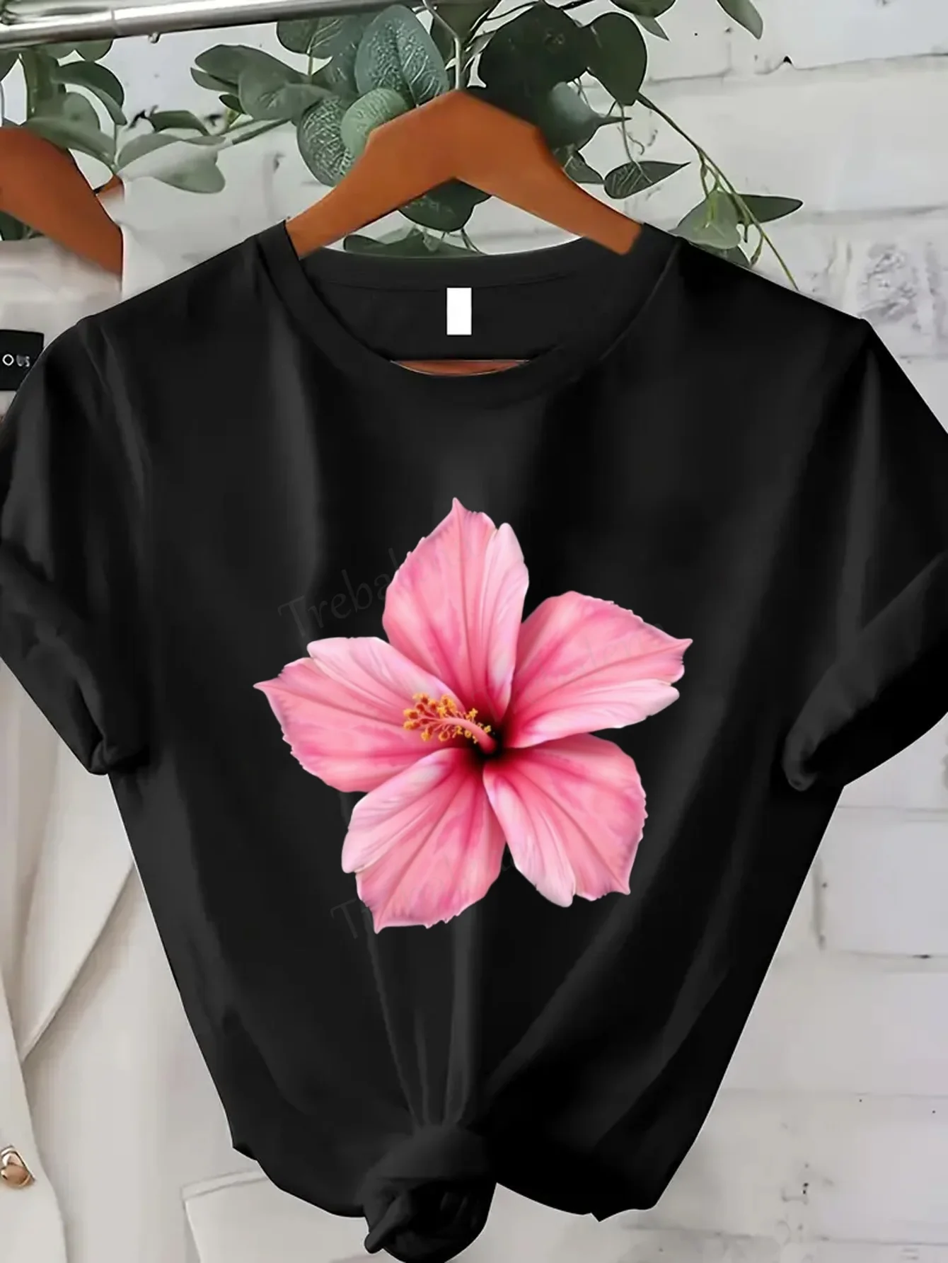 เสื้อยืดผู้หญิง เสื้อยืดลายดอกไม้สีชมพูสำหรับผู้หญิง เสื้อลำลองเซ็กซี่